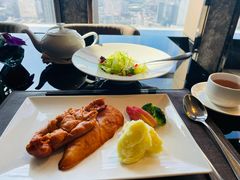 商务午餐-唐拉雅秀酒店-西锦汇空中BBQ·思创餐厅
