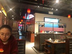 -周周有辣火锅馆(玖耀里店)
