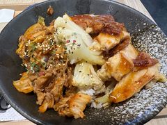 辣白菜烧牛鸡排双拼饭-吉野家(复兴路第二餐厅店)