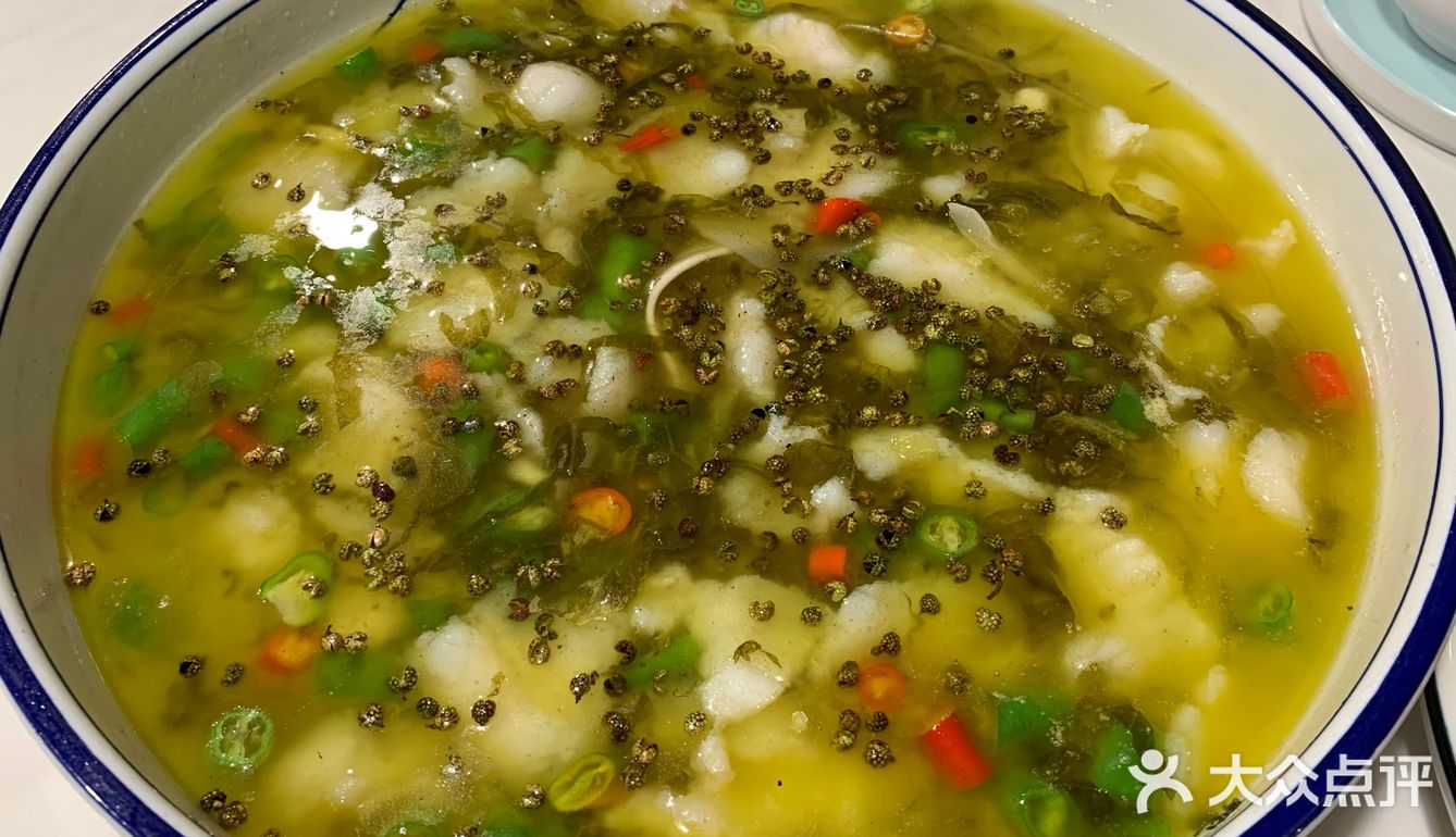 八点才开饭，点了每人爱吃的菜品