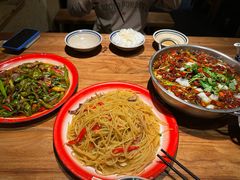 -泥糊破店小酒馆·团建聚餐(南京西路店)