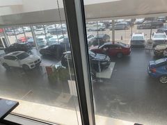 -宁波宝信宝马4S店(江北日湖店)