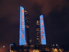 -南京眼步行桥