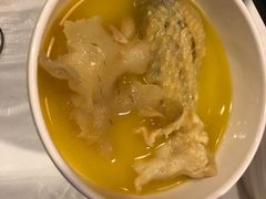 -鲜入围煮花胶鸡海鲜火锅