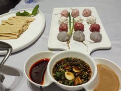 -红鼎豆捞·非遗鲍皇汤火锅(宝丰路店)