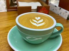 热拿铁-Line 咖啡(石厦花园店)