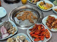 -金滏山·烤肉海鲜火锅自助(襄阳万达店)