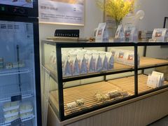 面包甜点陈列柜-三个叔叔手工吐司(吾悦广场店)