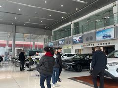 -南充通源宝马4S店(高坪店)