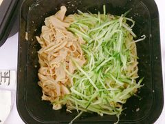 蟹黄油野生笋衣捞面-和府捞面(东直门银座店)