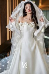 -Renee芮亦婚纱(原丽莎)