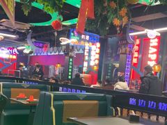 -路边边地标烧烤·川菜·小龙虾·音乐酒馆(良乡长虹店)