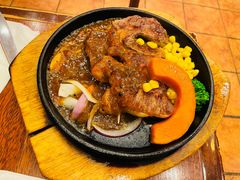 -玛格萝妮比萨屋(四平店)
