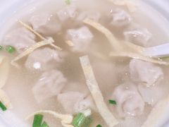 刀鱼馄饨-老半斋(福州路店)