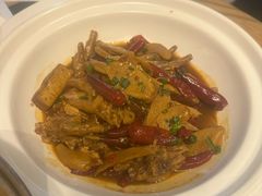 -鱼鲜饭香·招牌汽锅剁椒鱼头王