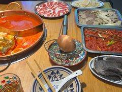 -洱火云南酸菜牛肉火锅(石景山当代商城店)