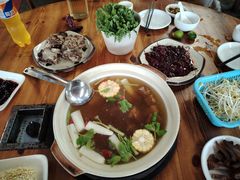 -五指山生态小黄牛(皮皮虾海鲜广场店)