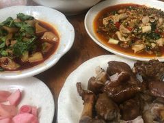 -茅屋大酒店