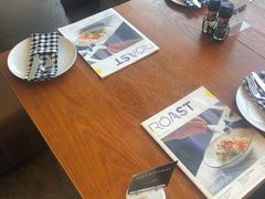 -ROAST coffee & eatery