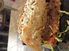 -HIGH FIVE哈福手工汉堡(桂林路店)