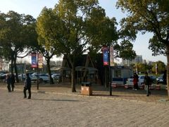 -野生动物园-停车场