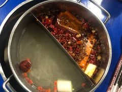 -马路边边串串香形象店(磐石路店)