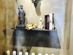 -HIGH FIVE哈福手工汉堡(桂林路店)