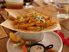 -Mark&Mars Restaurant
