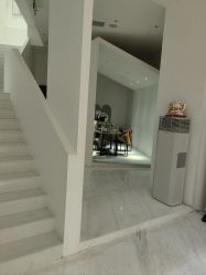 -微笑雨嘉造型护肤