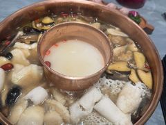 野生竹荪土鸡锅-慢丽江·云南野生菌土鸡锅(付家庄店)
