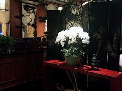 -八府香鸭·啫啫煲(华山路店)