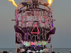 -北戴河碧螺塔海上酒吧公园