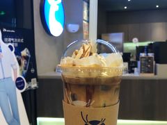 陨石拿铁-瑞幸咖啡(平安滨江金融中心店)