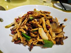 萝卜干炒腊肉-金百万烤鸭店(良乡店)
