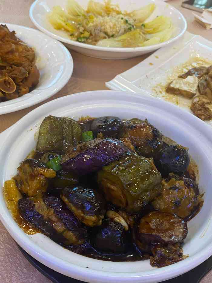 竹溪百福酒家-"99同和c出口,出来后车流的逆方向走大.