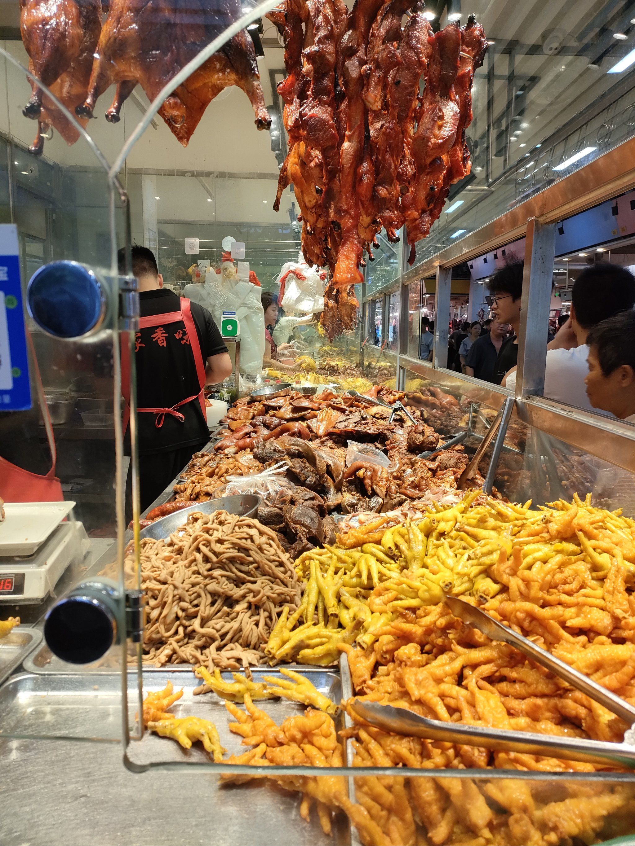 卤肉店味道很不错