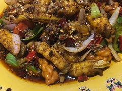 -休记光头香辣蟹干锅店(衣冠庙店)