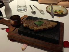 -Erman岩烧牛排(虹桥南丰城店)