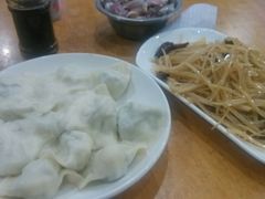 -周家大连水饺(美专校街店)