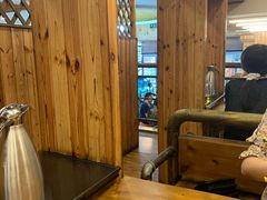 -老东镇啤酒屋海鲜加工·蒸汽海鲜·海鲜烧烤(台东店)