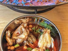 -鸿顺老铁锅美蛙鱼府(解放碑店)