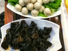 -景明轩•养生酸汤鱼火锅 云贵鲜菌 现舂野果酸汤(王寨小区店)