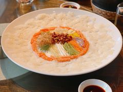 三文鱼鱼生捞起-猪肉婆私房菜(容桂总店)