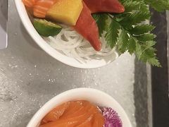 -雍容荟帝王蟹活龙虾展台自助(IFS黑金店)