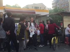 下午人超多，干净，味好，实惠-张记炸串肠粉