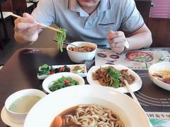 -康师傅私房牛肉面(马泉营奥莱店)