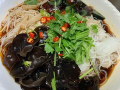 -小鱼儿海鲜港(新村十区店)