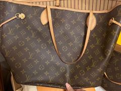 -小飞侠奢侈品回收 寄卖 养护(宝山宝龙广场店)