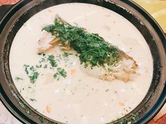 鱼头汤-一品江鲜