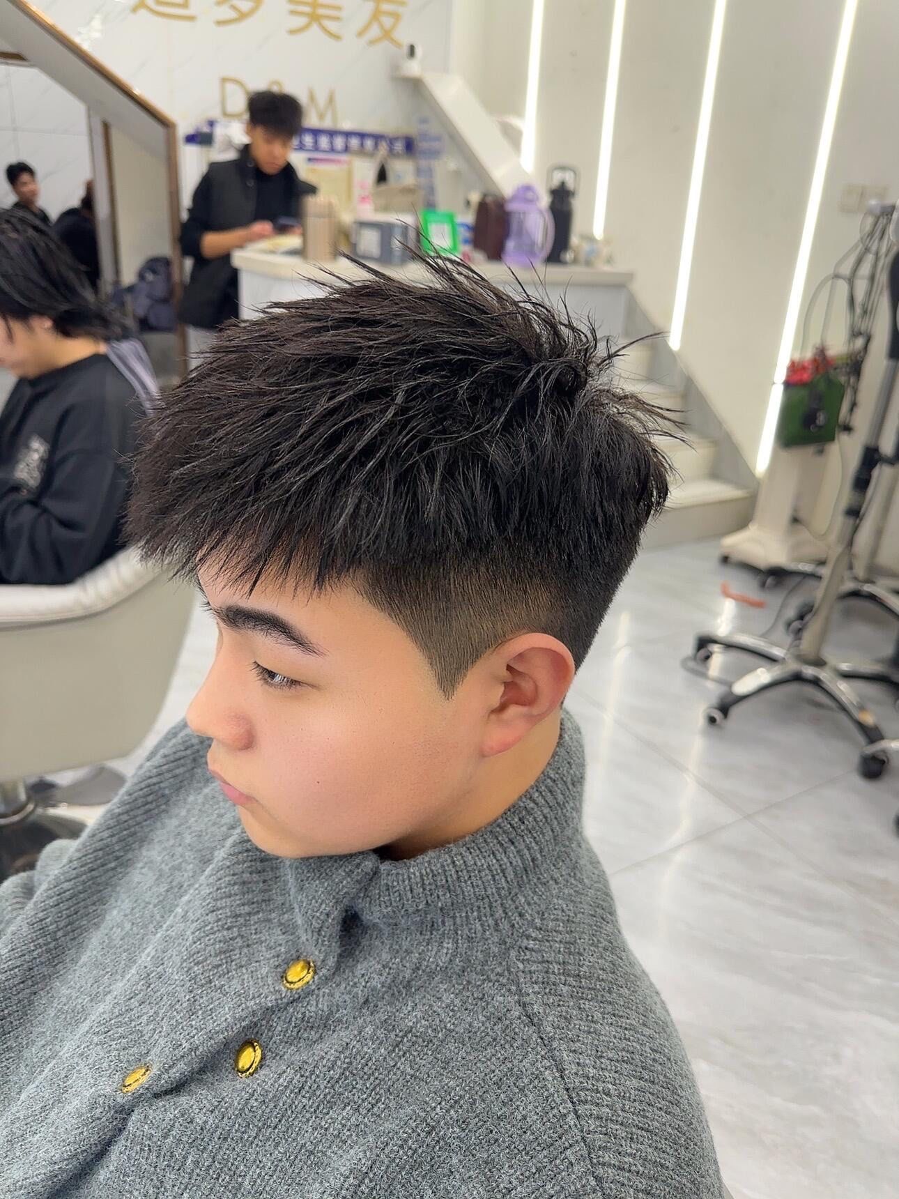 男孩子的个性发型